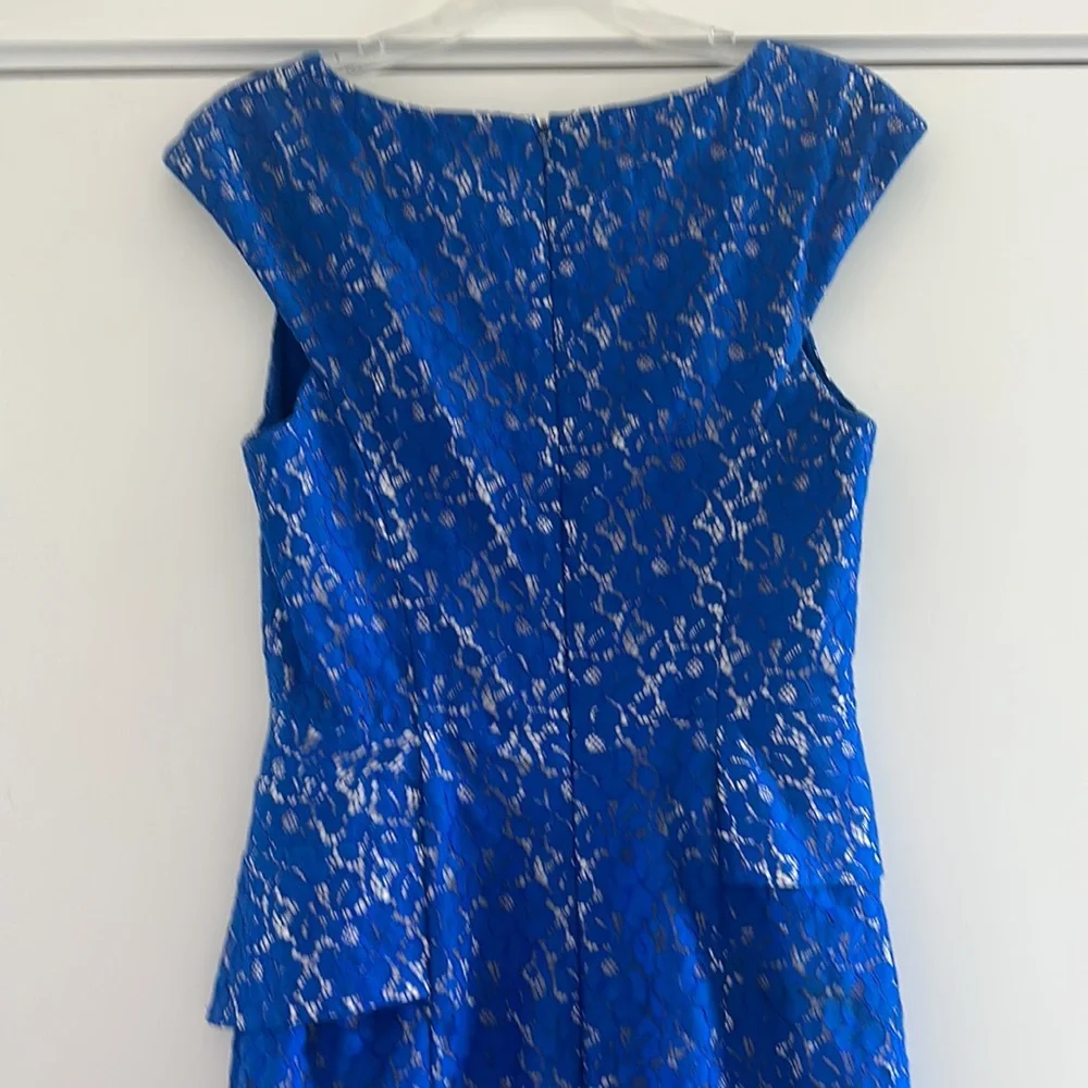 EUC Blue lace cocktail dress - Picture 7 of 7